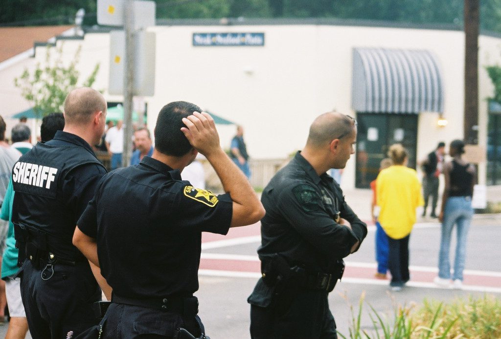 Cops from around Southern Maryland kept an eye on outlaw bikers in North Beach in 2002. 