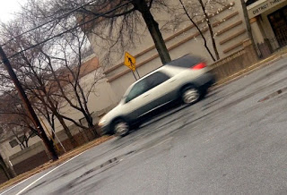 Ford gang Tan SUV