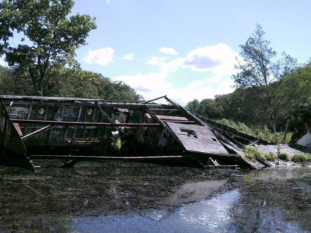Mallows Bay PT Boat. photo by Cap'n Larry Jarboe THE CHESAPEAKE TODAY 